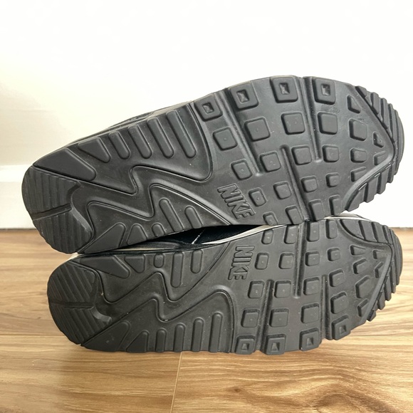 Nike Air Max 90 Essential black white/ metallic silver - Picture 2 of 6